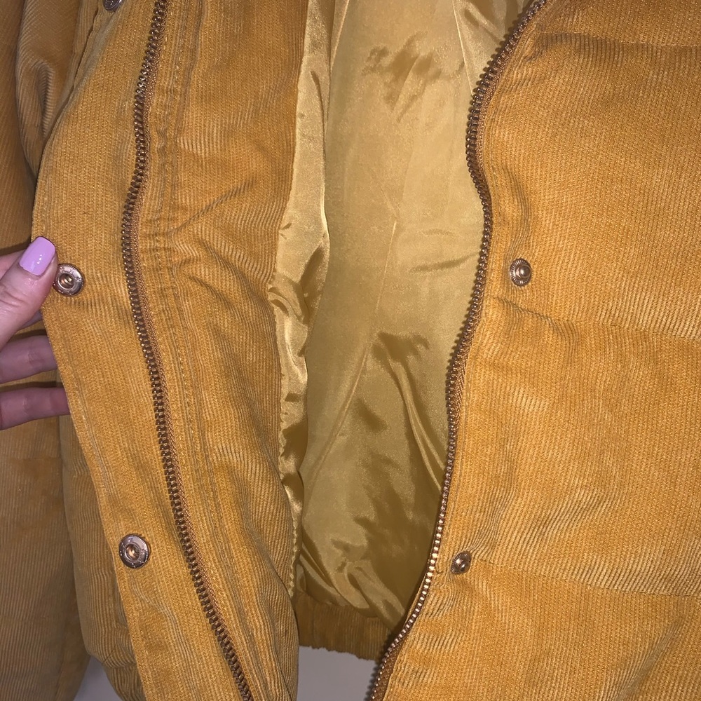 Mustard Puffer Jacket - Picture 5 of 7